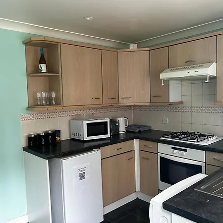 Brades Rise House - 3 Bedroom House With 2 Toilets With A Private Garden Apartament Birmingham